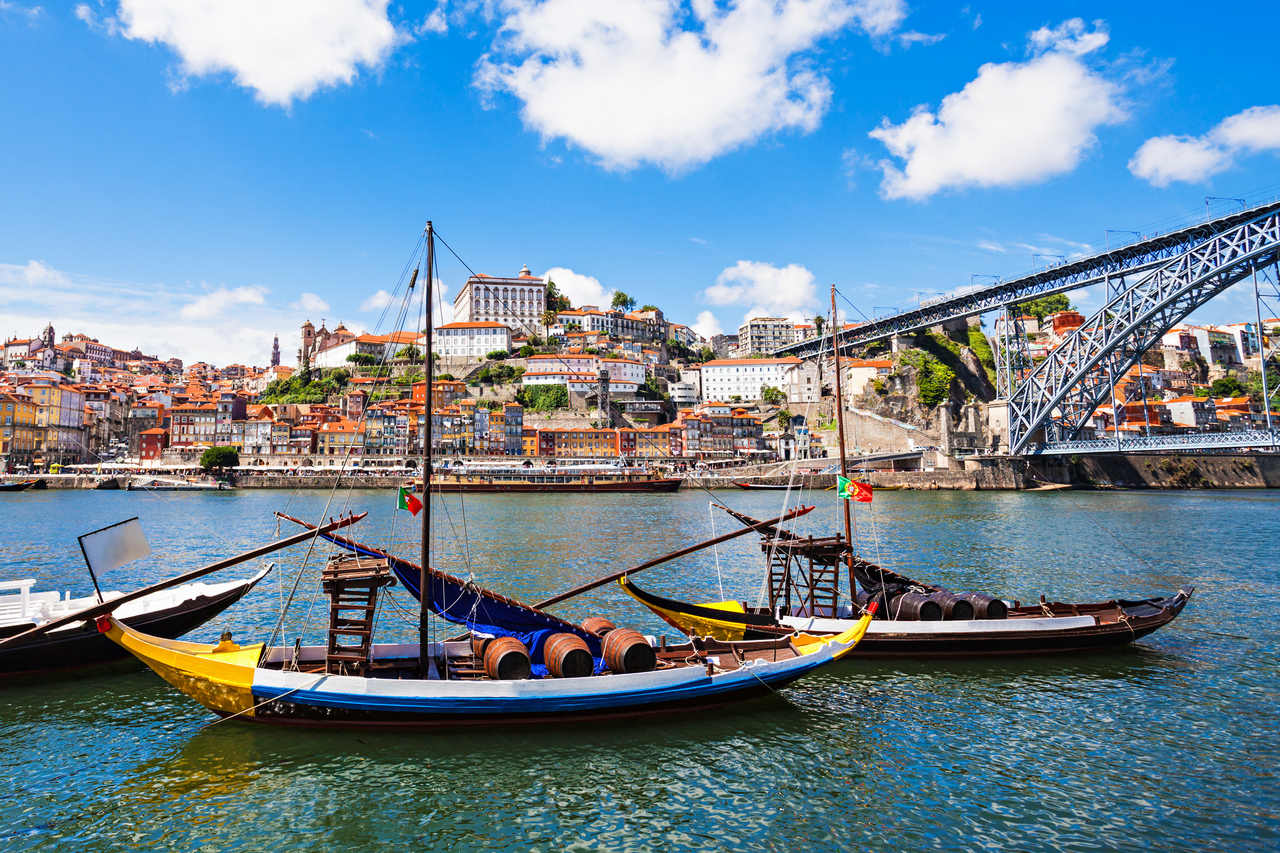 Rabelo-Boote auf dem Douro in Porto